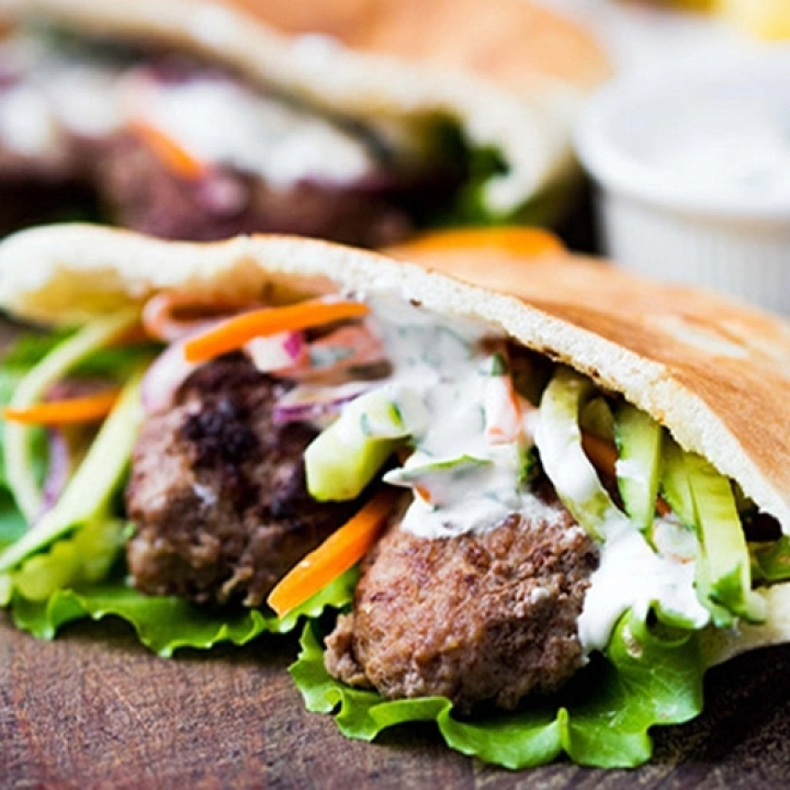 ¡Nuestro homenaje a los viernes! ¡Nuestro homenaje a los viernes!